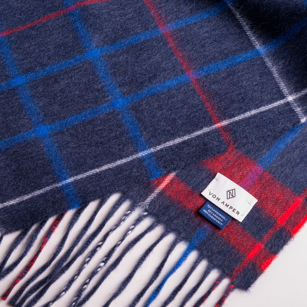 Checked scarf made of wool and angora in blue