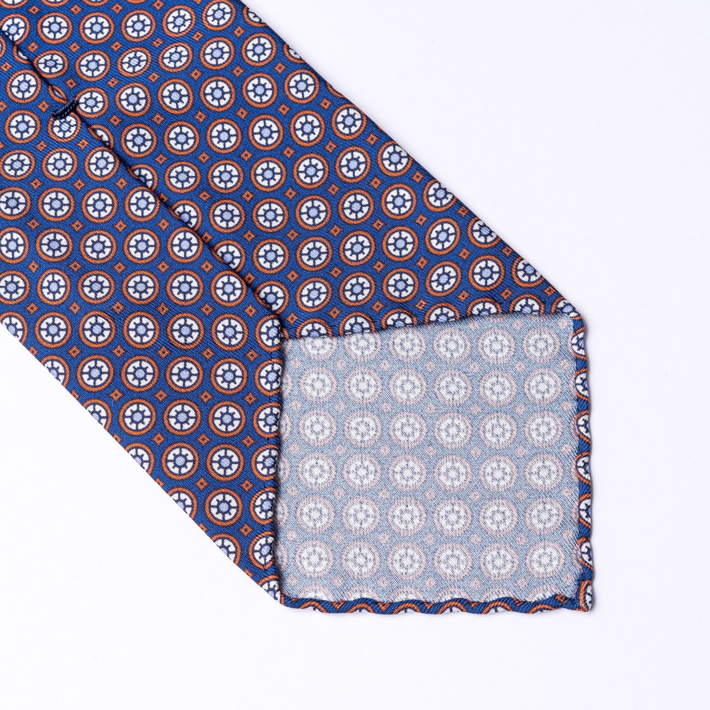 Blaue Krawatte aus reiner Seide bedruckt mit Blumenmuster